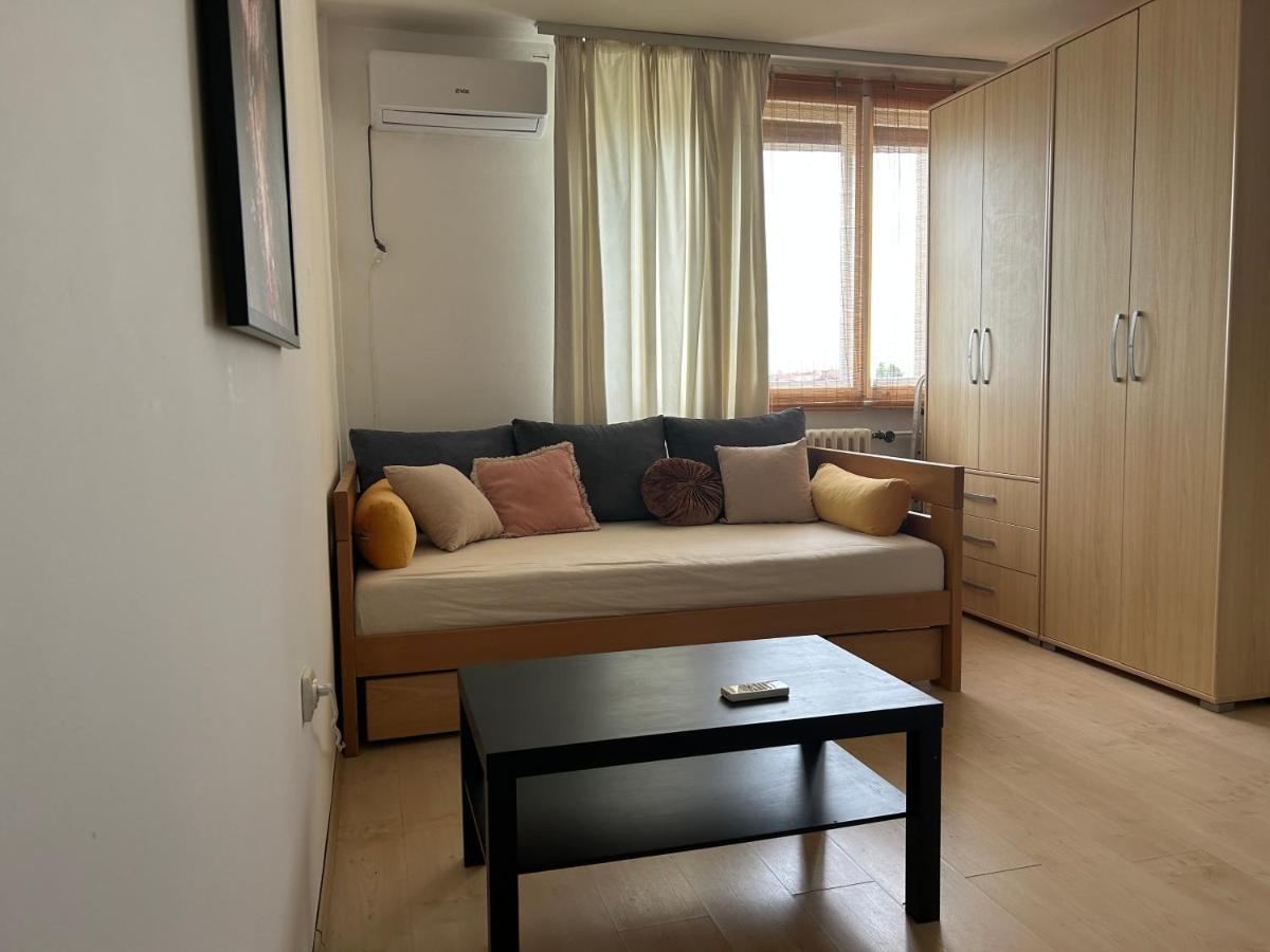 Kelti Apartment Belgrad Exterior foto