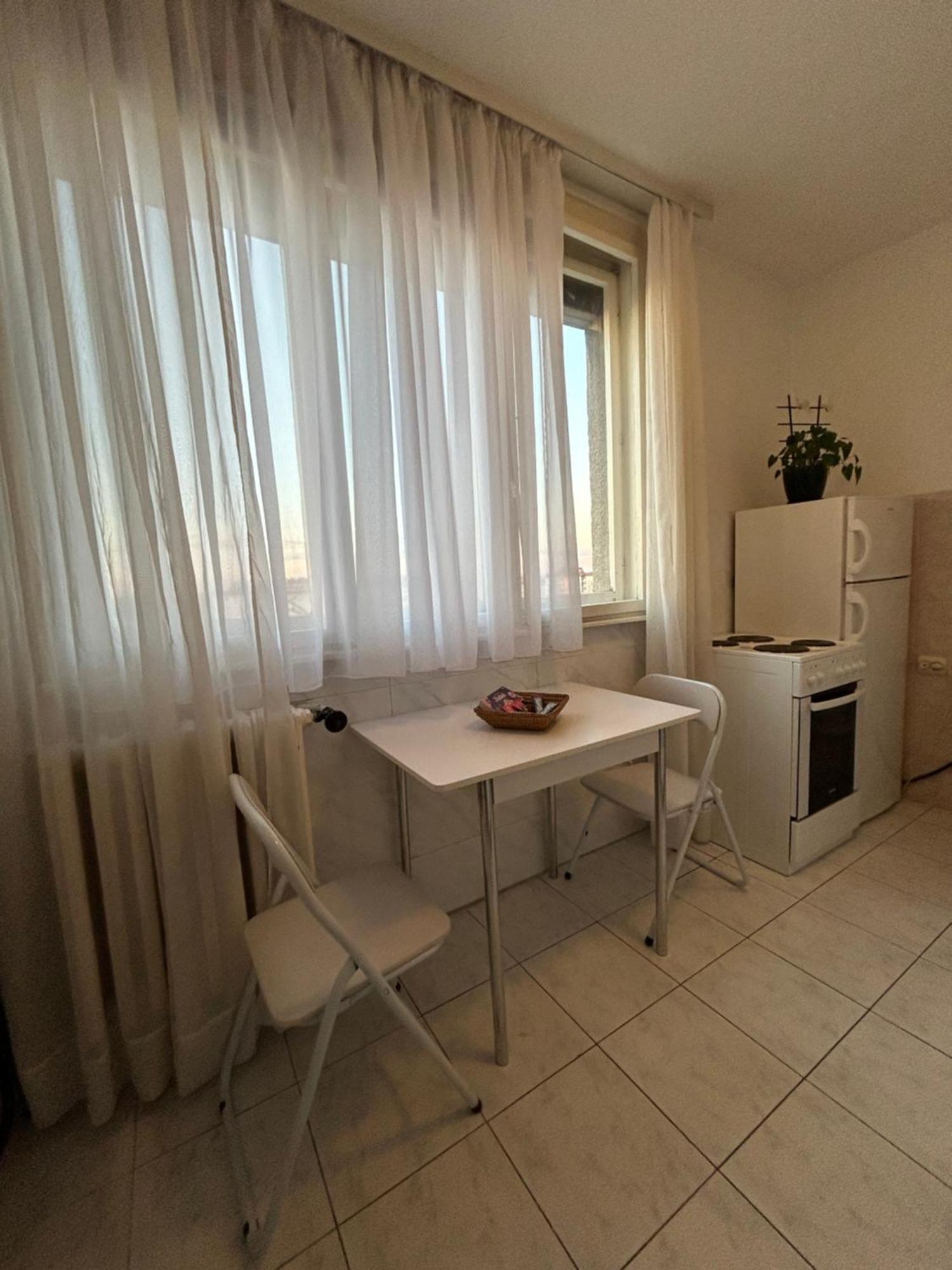 Kelti Apartment Belgrad Exterior foto